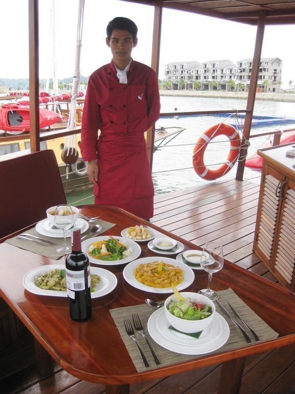 Life Heritage Resort - Ha Long Bay Cruises Халонг Ресторан фото